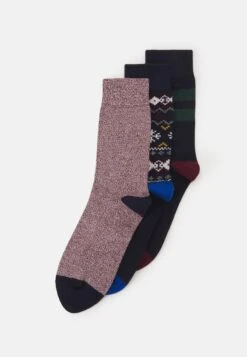 Pier One 3PACK - Socken - Dark Blue, Dark Red, White -ModePier 184d959e5fd3487c9e43973166d9c2dc 2