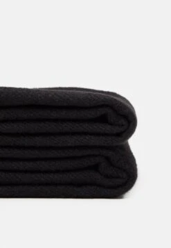 Pier One UNISEX - Schal - Black 8 Pier One UNISEX - Schal - Black -ModePier 1a3ef4f2f2a44f909215ae85a2df8cb4