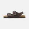 Pier One UNISEX - Riemensandalette - Dark Brown