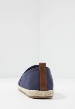 Pier One RENA ESPADRILLE UNISEX - Espadrille - Dark Blue -ModePier 2c00e9d984504d77b812e8ffd7e16bdf