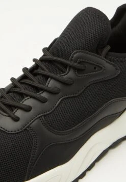 Pier One UNISEX - Sneaker Low - Black/white -ModePier 383be7e17d7b4e6fb1f7aa6c378ae4ea