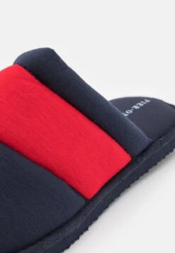 Pier One UNISEX - Hausschuh - Dark Blue/red -ModePier 3873ff5ffc164a00938853720f513c10