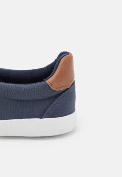 Pier One UNISEX - Slipper - Dark Blue -ModePier 389e4733b80f4869a0757e54a268f427