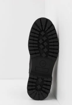 Pier One UNISEX - Stiefelette - Black -ModePier 3cdd5d0e98464557b3e6ff10c0d3bf9c