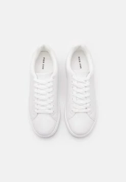 Pier One UNISEX - Sneaker Low - White -ModePier 415a1a6b095d47bbbe2e0e988b994530