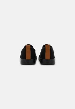 Pier One UNISEX - Slipper - Black -ModePier 498de95b879f4ad0a437960998fc617e