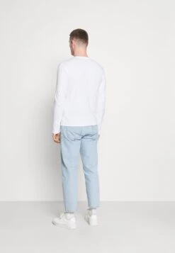 Pier One 5 PACK - Langarmshirt - White/dark Blu/grey 8 Pier One 5 PACK - Langarmshirt - White/dark Blu/grey -ModePier 501e285d599547fa8b3d97a7168757c4