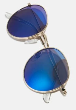 Pier One UNISEX - Sonnenbrille - Gold-coloured/blue -ModePier 58667f5b91e7429a83a0090b1de6725c