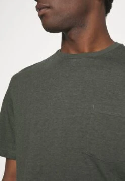 Pier One Nachtwäsche Set - Black/khaki 9 Pier One Nachtwäsche Set - Black/khaki -ModePier 598c5af7df284a32839c70f6d4a77e84