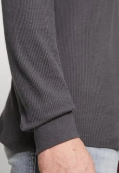 Pier One Langarmshirt - Dark Grey 11 Pier One Langarmshirt - Dark Grey -ModePier 5e29e8bda1724e309915d689ea2c9f98