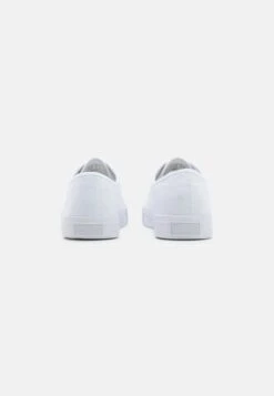 Pier One UNISEX - Sneaker Low - White -ModePier 68b711ddaecd4cfaacd471e0905628b6