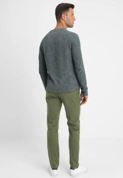 Pier One SLIM FIT CHINO - Chino - Dark Green 8 Pier One SLIM FIT CHINO - Chino - Dark Green -ModePier 68ea94008079472785ad83ae6cb4e18a
