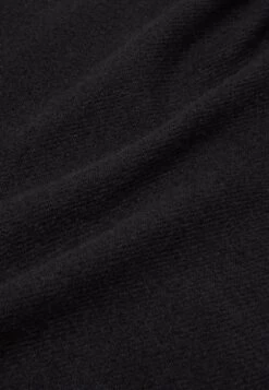 Pier One UNISEX - Schal - Black 9 Pier One UNISEX - Schal - Black -ModePier 701d3b4bbee84193948a226a24bafe22