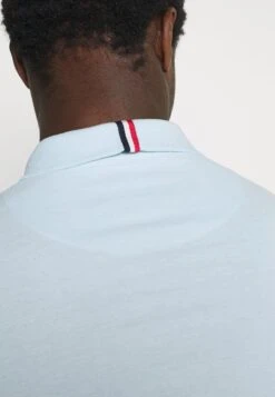 Pier One TRICOLORE TRIM POLO - Poloshirt - Light Blue 10 Pier One TRICOLORE TRIM POLO - Poloshirt - Light Blue -ModePier 77000455c63a4cc1bb84bb420abd4795