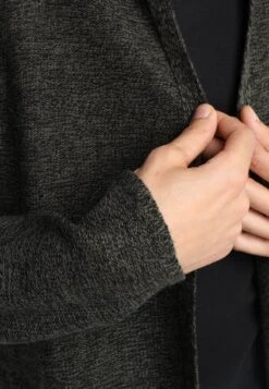 Pier One Strickjacke - Black/olive -ModePier 77cc56baa8d64ff08fd27eaa2cfca327