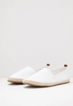 Pier One RENA ESPADRILLE UNISEX - Espadrille - White -ModePier 7e077ed70ce54cb49199963da195d601