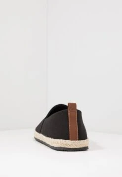 Pier One RENA ESPADRILLE UNISEX - Espadrille - Black 11 Pier One RENA ESPADRILLE UNISEX - Espadrille - Black -ModePier 7feacd16e0f641c0a3bc1ce06bef0121