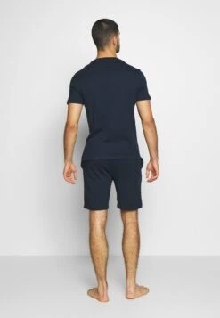 Pier One Nachtwäsche Set - Dark Blue 8 Pier One Nachtwäsche Set - Dark Blue -ModePier 8236540e5e7e4124b079f4534ae5b13b