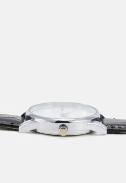 Pier One UNISEX - Uhr - Black -ModePier 8310a8d6beeb42dfa6f09289ac50faa8