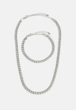 Pier One SET - Halskette - Silver-coloured 9 Pier One SET - Halskette - Silver-coloured -ModePier 97372d0df2f14340967b71ddeb8c91aa 1