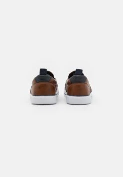 Pier One UNISEX - Sneaker Low - Cognac -ModePier a5827ba272184322a5f334dbbc2389e8