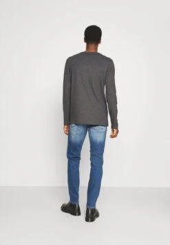 Pier One 2 PACK - Langarmshirt - Dark Grey/black 8 Pier One 2 PACK - Langarmshirt - Dark Grey/black -ModePier a601e52fa7974b079f93b858d4b782ec