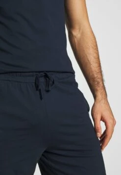 Pier One Nachtwäsche Set - Dark Blue 10 Pier One Nachtwäsche Set - Dark Blue -ModePier abffe87bb0f94982aafc8dc6394659d1