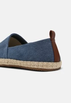 Pier One RENA ESPADRILLE UNISEX - Espadrille - Blue -ModePier b517ee1340354961ae649b3a0c38da46