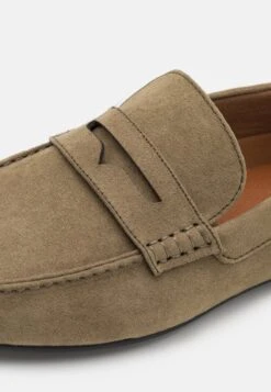 Pier One UNISEX - Mokassin - Olive -ModePier b83ce5023459458684cd77d6054024cf