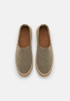Pier One Espadrille - Brown -ModePier b8b6a1b5c8f4462e91558b6bd6046520