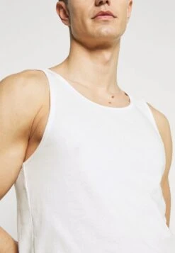 Pier One 3 PACK - Unterhemd/-shirt - Dark Blue/bordeaux/off-white -ModePier c32f9d44cb1a471bbb0689af118d570f