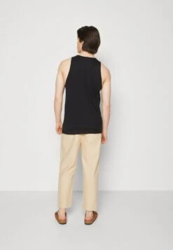 Pier One 3 PACK - Top - Black 8 Pier One 3 PACK - Top - Black -ModePier c5dc1fc1d31c4883939c76de12787845