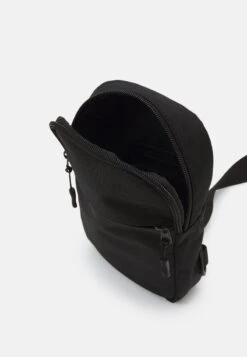 Pier One Gürteltasche - Black -ModePier c75c8bdf8b8541419b96d7dba0f5d743