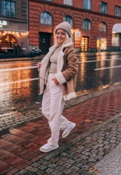 Pier One Umhängetasche - Dark Brown -ModePier c77830cbab5b4ebbac27d65e9d5a155c