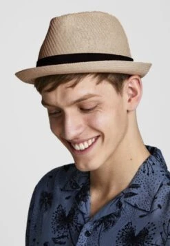 Pier One Hut - Tan -ModePier cb4255b16e594c0b91f504a0a6e852fa