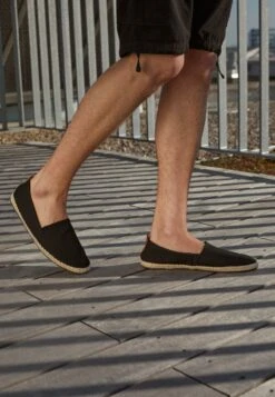 Pier One RENA ESPADRILLE UNISEX - Espadrille - Black 8 Pier One RENA ESPADRILLE UNISEX - Espadrille - Black -ModePier cb806f944ebf47a1be125d225ca7178e