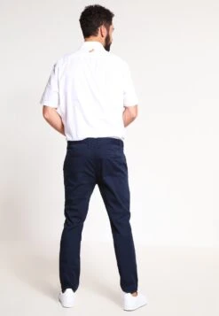 Pier One SLIM FIT CHINO - Chino - Dark Blue -ModePier d781d37eda76425a93e9a0a3b37f56fe