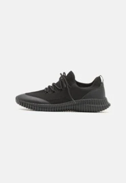 Pier One Sneaker Low - Black