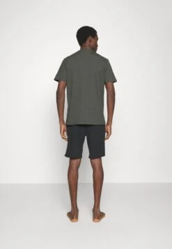 Pier One Nachtwäsche Set - Black/khaki 8 Pier One Nachtwäsche Set - Black/khaki -ModePier dff8d64f5dae430fbf7661fdfb51e125