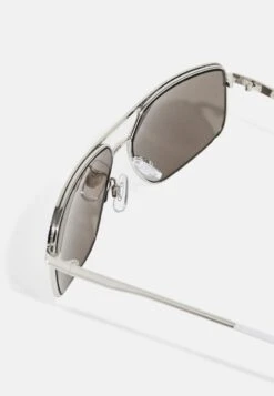 Pier One UNISEX - Sonnenbrille - Silver-coloured, Black -ModePier e4032642d98b4cd386349df91f3cefe3