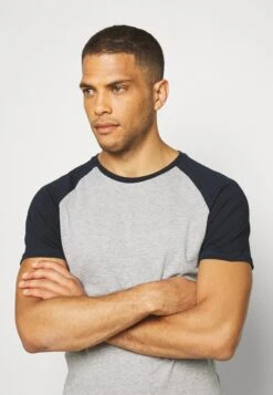 Pier One T-Shirt Basic - Dark Blue -ModePier e6cd1455f6f741b9be95cab8d570cff4