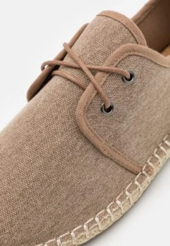 Pier One Sportlicher Schnürer - Beige -ModePier e9c745a0841d4600ba523faac59256d6