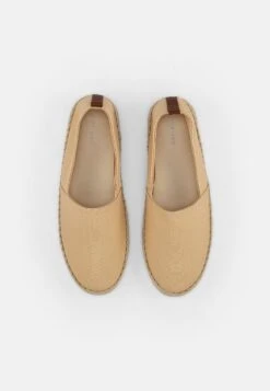 Pier One RENA ESPADRILLE UNISEX - Espadrille - Beige 9 Pier One RENA ESPADRILLE UNISEX - Espadrille - Beige -ModePier ee8bede9139e442b9465d505e9097d21