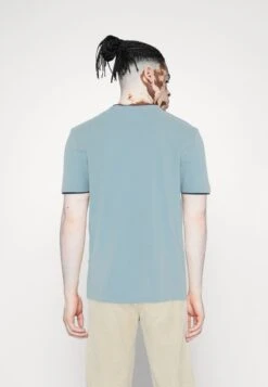 Pier One T-Shirt Basic - Light Blue -ModePier f2c65513478941998f26fc6238ab309f